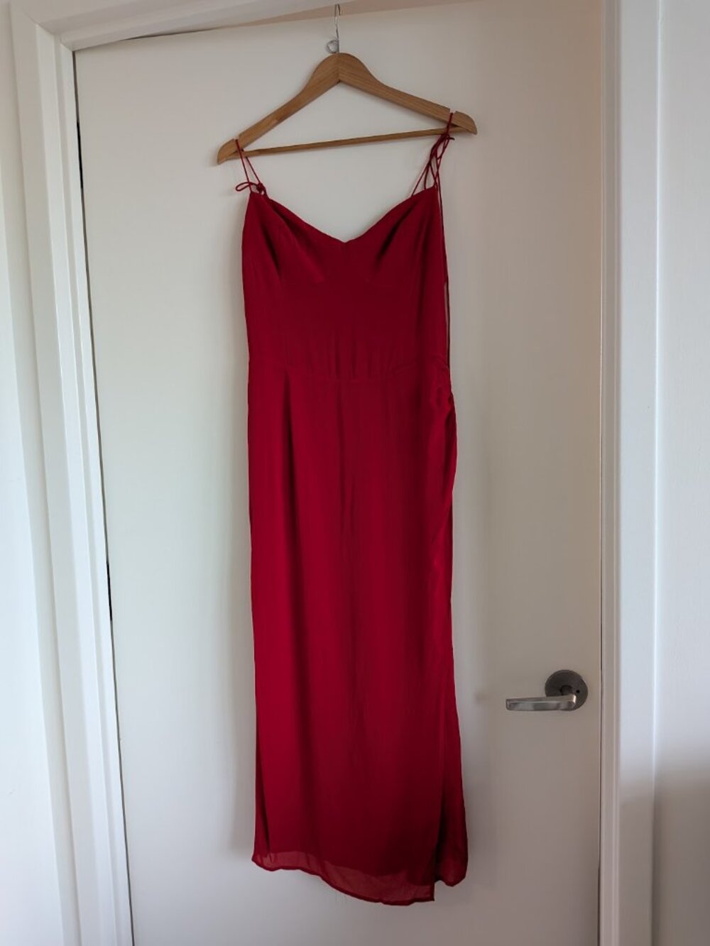 Reformation Kourtney Dress in Cherry Red Size 12